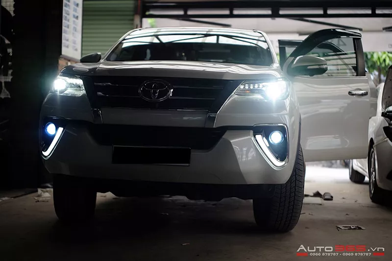 Toyota Fortuner nâng cấp bi gầm GTR NEW thế hệ mới